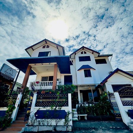 Your Home Ayutthaya Экстерьер фото