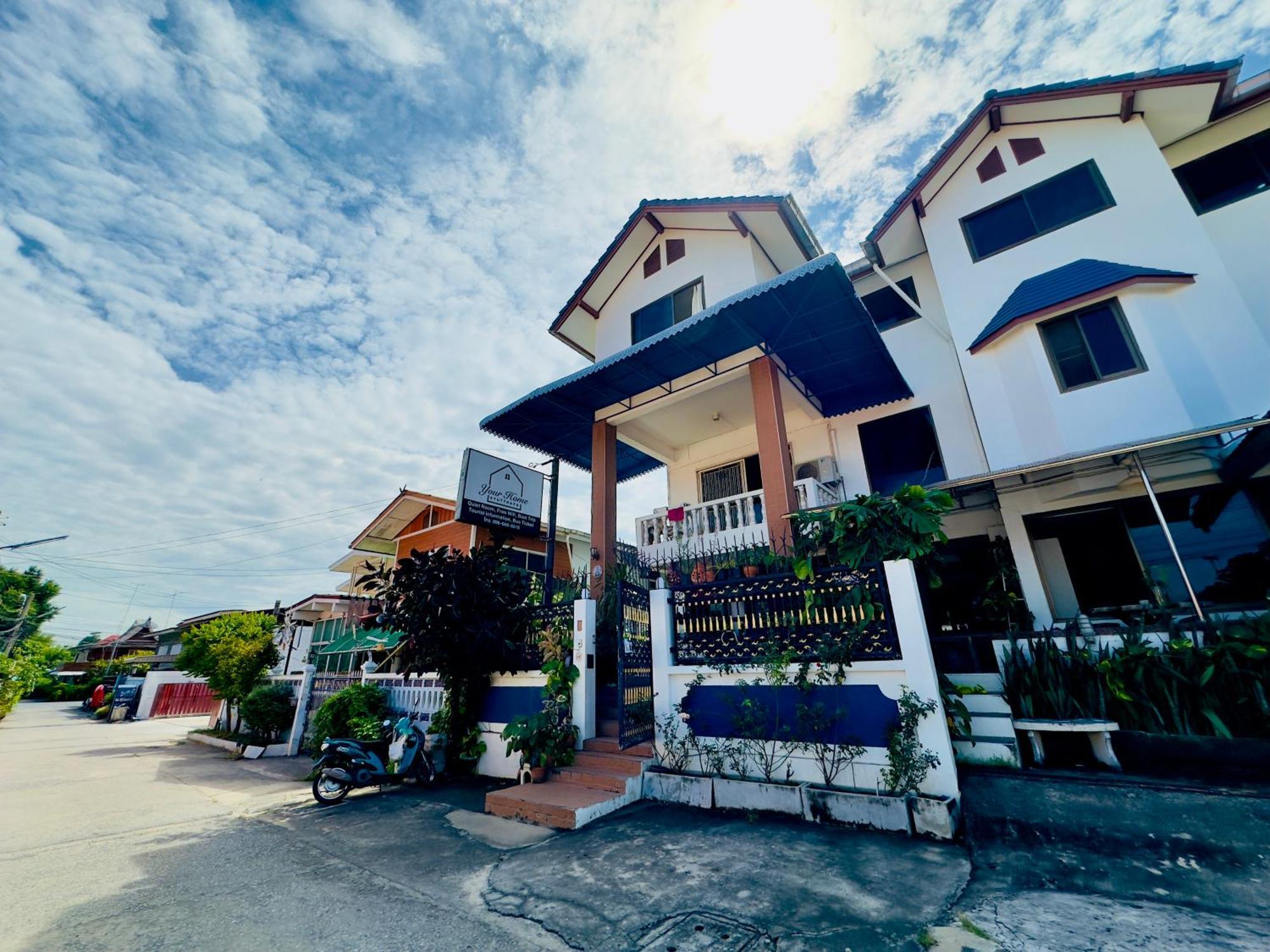 Your Home Ayutthaya Экстерьер фото