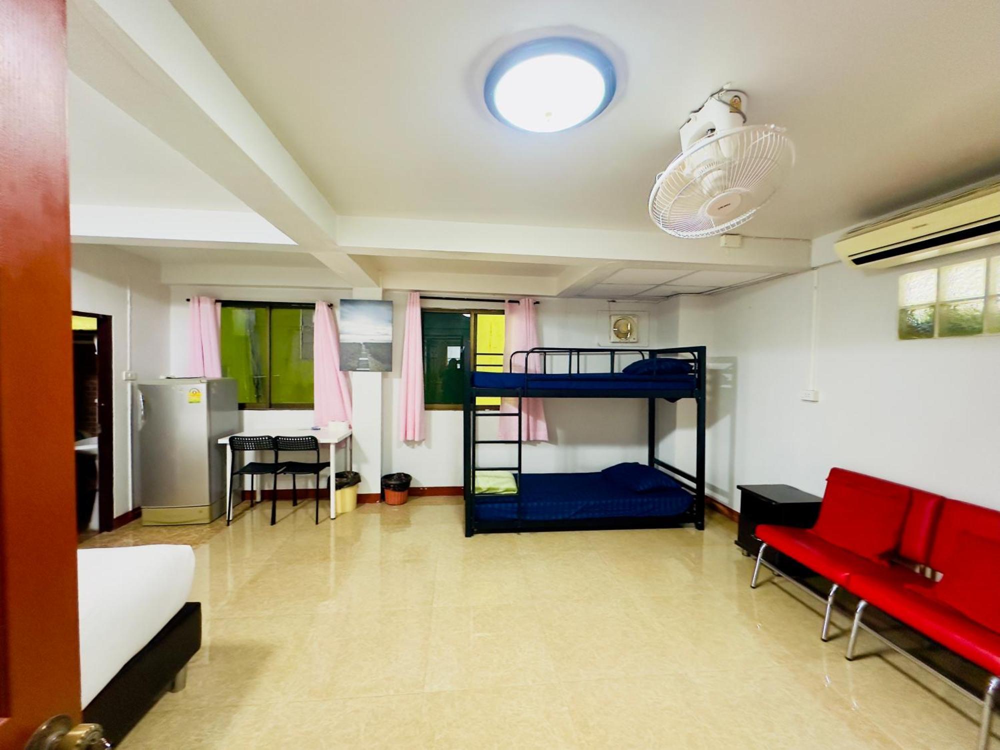 Your Home Ayutthaya Экстерьер фото