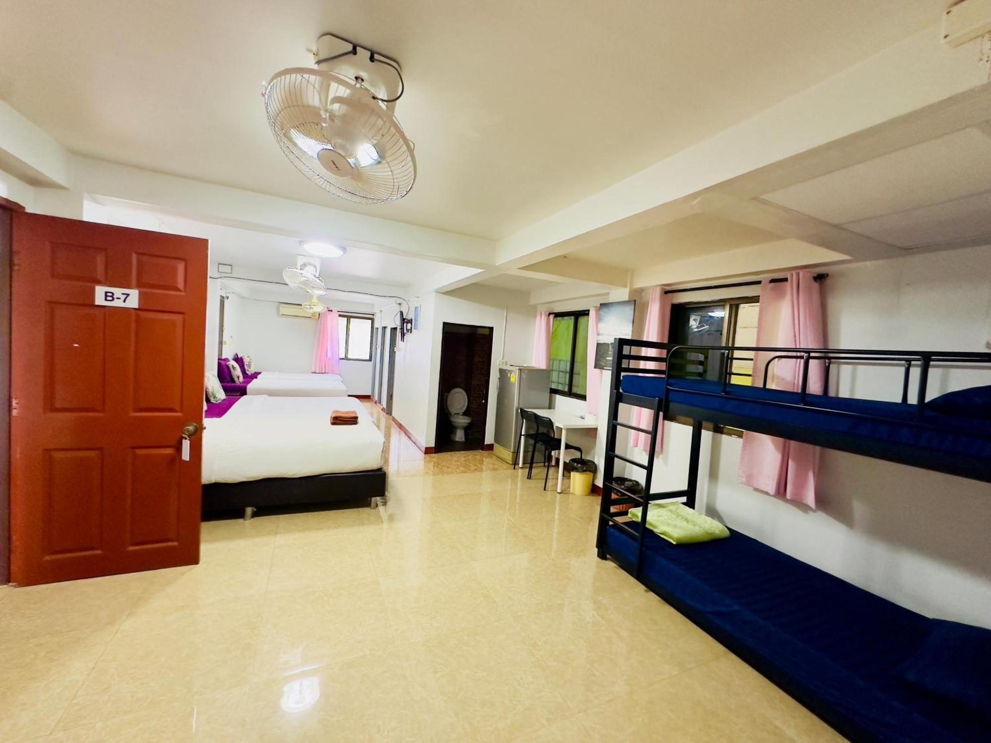 Your Home Ayutthaya Экстерьер фото