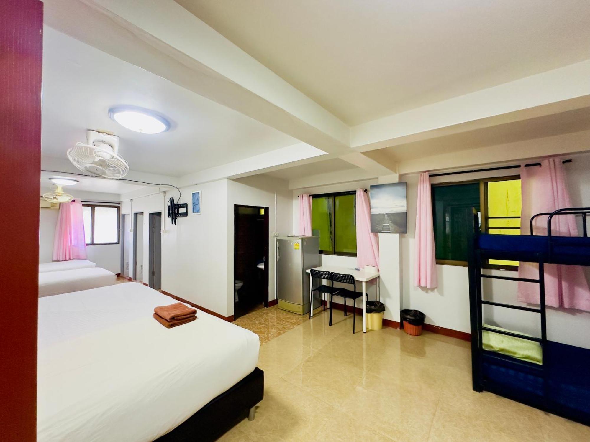 Your Home Ayutthaya Экстерьер фото