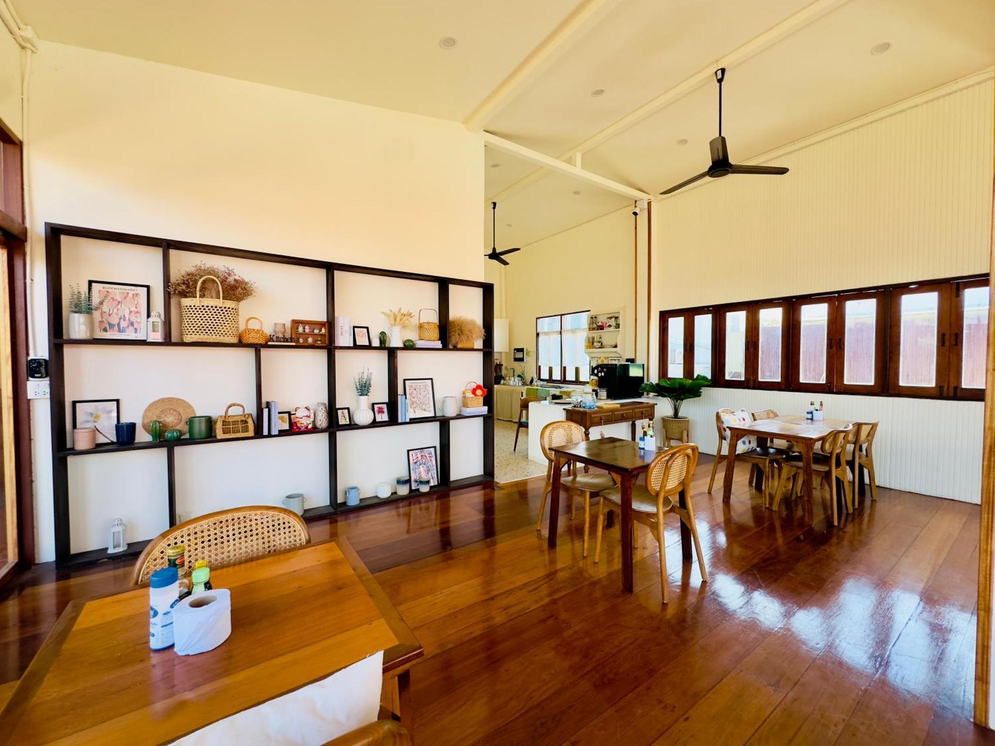 Your Home Ayutthaya Экстерьер фото