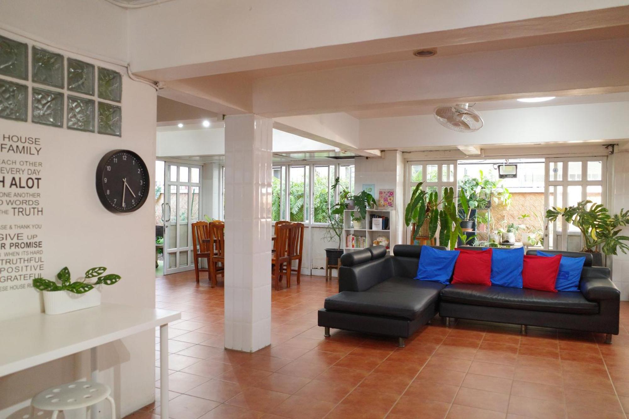 Your Home Ayutthaya Экстерьер фото